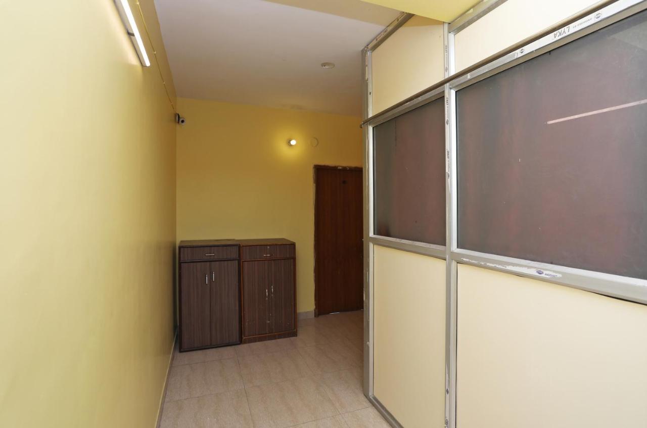 Oyo 14818 Sudarshan Apartment Kolkata Ngoại thất bức ảnh